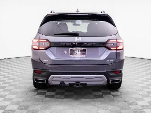 Modern Steel Metallic 2025 Honda Pilot Elite