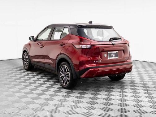 2023 Nissan Kicks SV