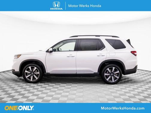 2025 Honda Pilot Touring 8-Passenger