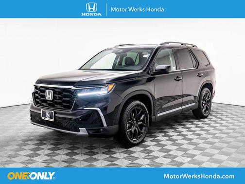 2025 Honda Pilot Touring 8-Passenger