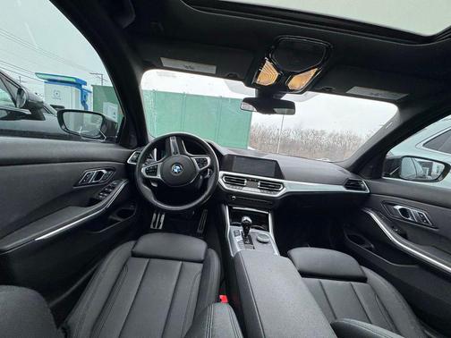 2021 BMW 330 xDrive