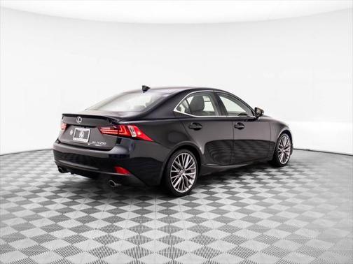 2015 Lexus IS 250 Crafted Line