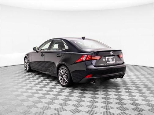 2015 Lexus IS 250 Crafted Line