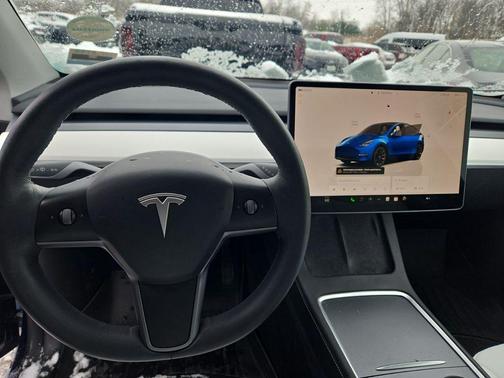 2022 Tesla Model Y Long Range Dual Motor All-Wheel Drive