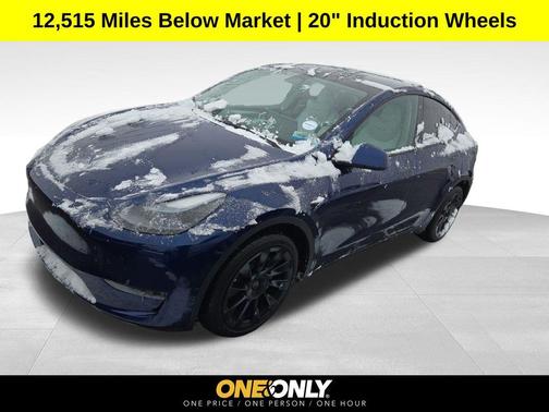 2022 Tesla Model Y Long Range Dual Motor All-Wheel Drive