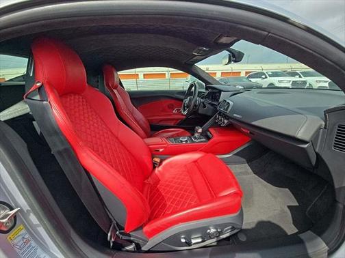 2017 Audi R8 5.2 V10 plus