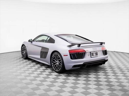2017 Audi R8 5.2 V10 plus
