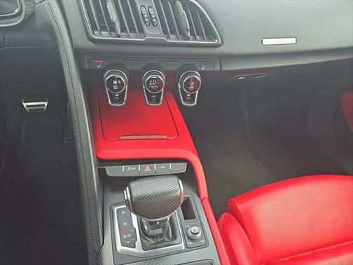 2017 Audi R8 5.2 V10 plus