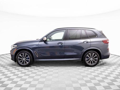 2022 BMW X5 M50i