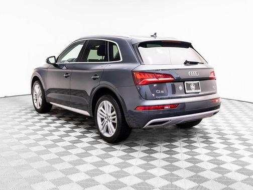 Monsoon Gray Metallic 2018 Audi Q5 2.0T Tech Premium
