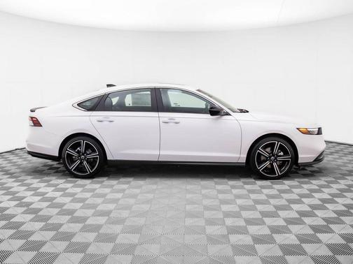 2025 Honda Accord Hybrid Base