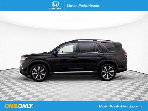 2025 Honda Pilot Touring 8-Passenger