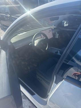 2024 Tesla Model Y Long Range Dual Motor All-Wheel Drive