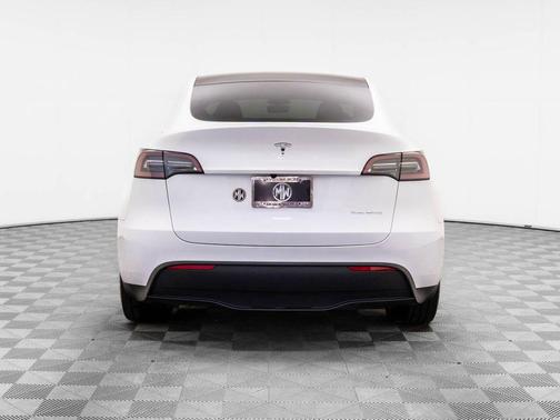 2024 Tesla Model Y Long Range Dual Motor All-Wheel Drive