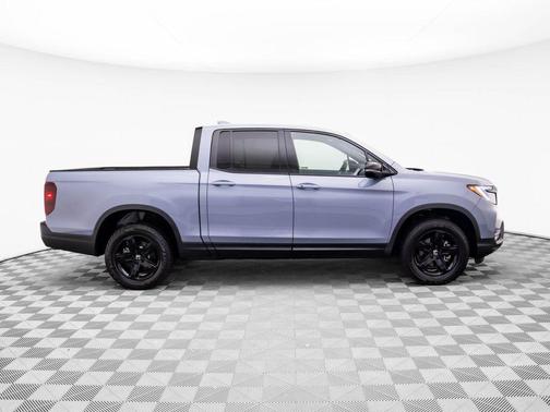 2022 Honda Ridgeline Black
