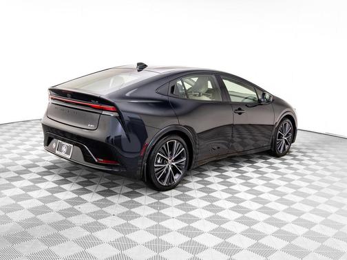 2024 Toyota Prius XLE