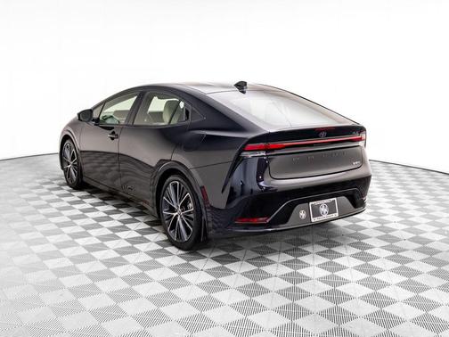 2024 Toyota Prius XLE