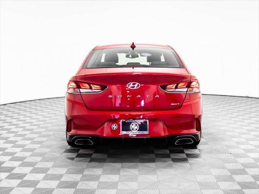 2018 Hyundai SONATA Sport