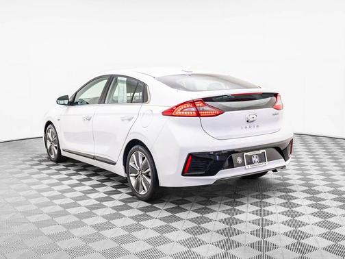 2018 Hyundai IONIQ Hybrid Limited