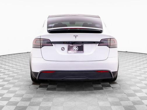 Pearl White Multi-Coat 2022 Tesla Model X Dual Motor All-Wheel Drive
