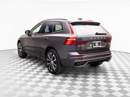 2025 Volvo XC60 B5 Plus