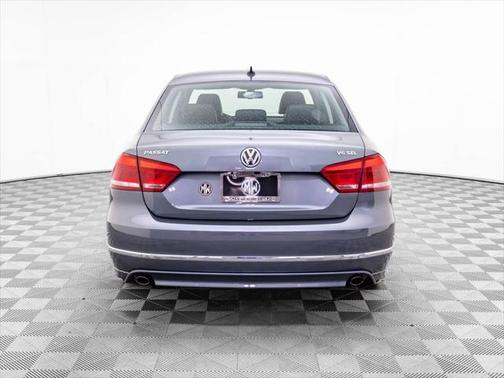 2015 Volkswagen Passat 3.6L V6 DSG SEL Premium