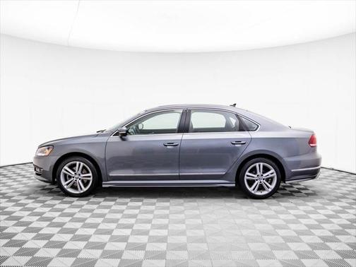 2015 Volkswagen Passat 3.6L V6 DSG SEL Premium
