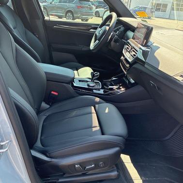 2024 BMW X3 M40i