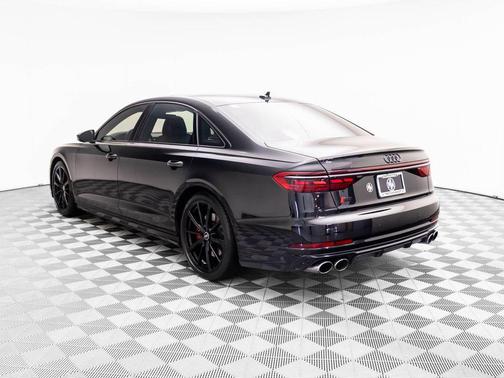 2022 Audi S8 4.0T