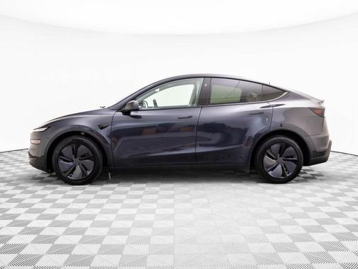 2026 Tesla Model Y Premium Rear-Wheel Drive