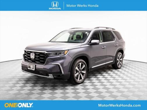 2025 Honda Pilot Touring 8-Passenger