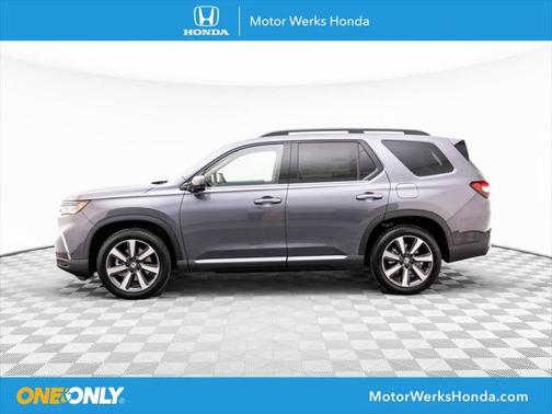 2025 Honda Pilot Touring 8-Passenger