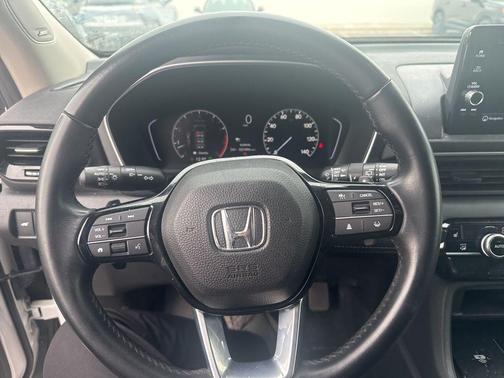 2023 Honda Pilot Touring 8-Passenger