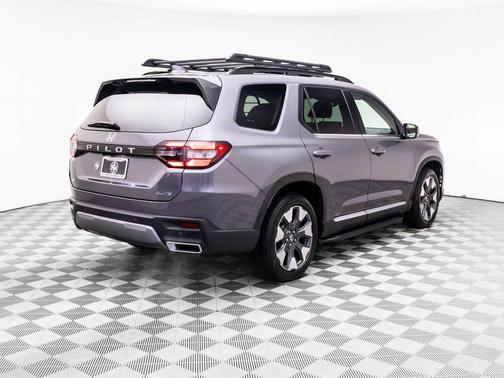 Modern Steel Metallic 2026 Honda Pilot Elite