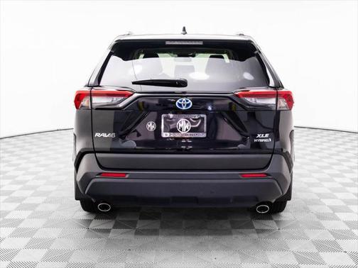 2023 Toyota RAV4 Hybrid XLE Premium