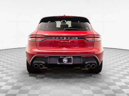 2022 Porsche Macan S