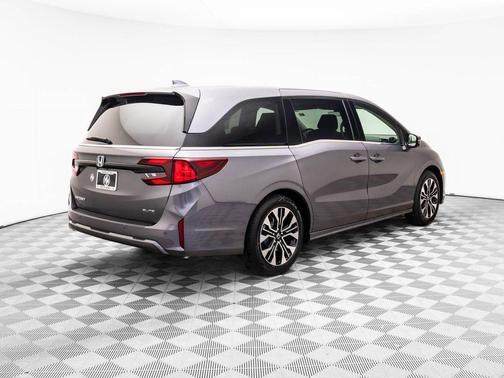 Modern Steel Metallic 2026 Honda Odyssey Elite