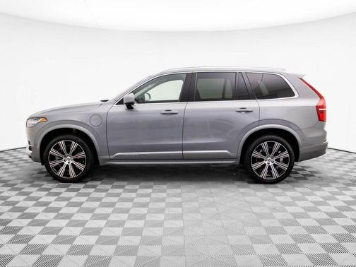 2024 Volvo XC90 Recharge Plug-In Hybrid T8 Plus Bright Theme 7-Seater