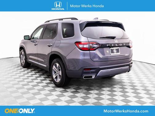 Modern Steel Metallic 2026 Honda Pilot EX-L