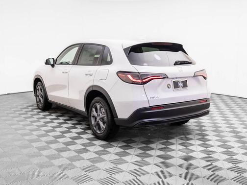 2026 Honda HR-V LX