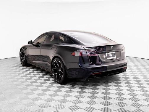 2021 Tesla Model S Plaid