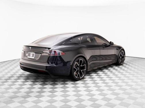 2021 Tesla Model S Plaid