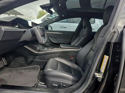 2021 Tesla Model S Plaid
