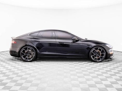 2021 Tesla Model S Plaid