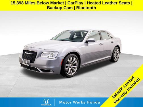 2017 Chrysler 300 Limited