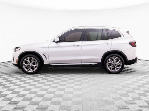 Mineral White Metallic 2023 BMW X3 xDrive30i