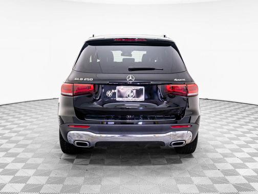 2022 Mercedes-Benz GLB 250 4MATIC