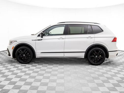 2022 Volkswagen Tiguan 2.0T SE R-Line Black 4MOTION