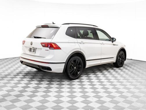 2022 Volkswagen Tiguan 2.0T SE R-Line Black 4MOTION