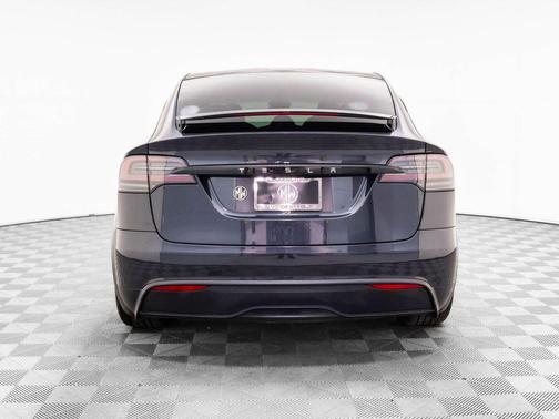 2024 Tesla Model X Long Range